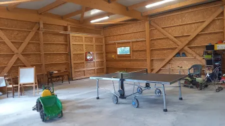 AU PORTE DE L'OCEAN GITE WITH HEATED POOL Отели в г. Плонеур-Ланверн