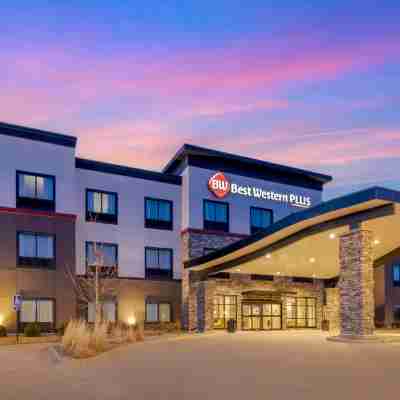Best Western Plus at la Crescent Event Center Hotel Exterior