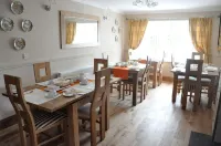 Gwynfryn Guest House Hotels in Llanddowror