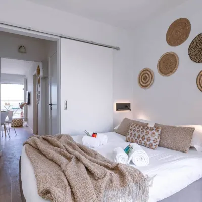 Stunning Studio With Sea-view on top Location