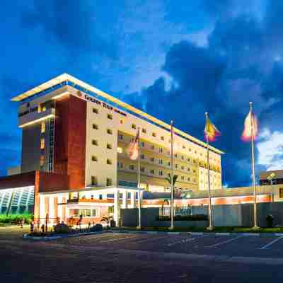 Golden Tulip Le Diplomate Cotonou Hotel Exterior