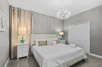 Luxury 5Bed Home with Pool and Game Room