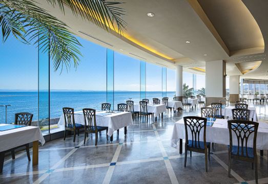 5. 더 그랜 리조트..