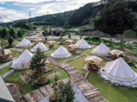 Hakimasue Outdoor Village Hoteles en Asakura