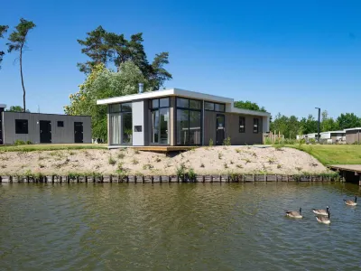 Modern Chalet with Garden, in Green Kempen