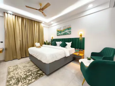 Arth Studios | Omaxe Hazratganj | Gomti Nagar Ext Hotels in Ahmamau