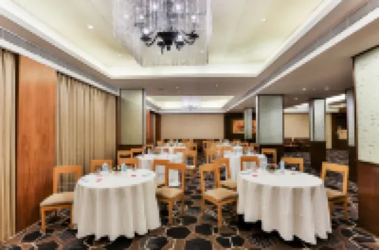 Sun-n-Sand Mumbai Juhu Beach