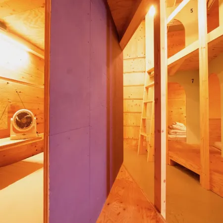Ishigaki Guesthouse Hive Отели рядом с достопримечательностью «Пляж Фусаки»
