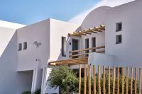 Alleys All-Suite Hotel & Spa Hotels in Pyrgos Kallistis