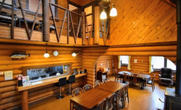 Canadian Log Cottage Takitaro