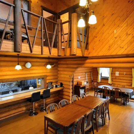 Canadian Log Cottage Takitaro