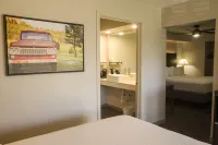 Americana Modern Hotel