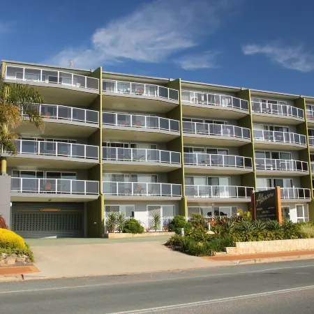 Albacore Apartments
