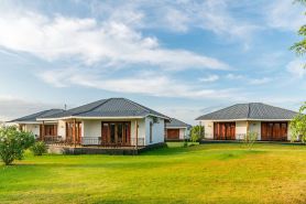 Moyoni Airport Lodge