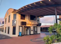 CQ Motel Gladstone Hotels near Queens Hotel Motel Gladstone