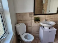 Lovely Double Room in a Flat Hotel a Stone