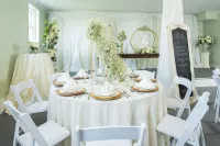 Magnolia Manor and Chapel Hotels in Humboldt