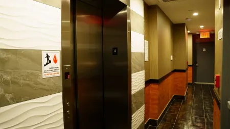 Wheeler Hotel Отели рядом с достопримечательностью «Зоопарк Бронкса»