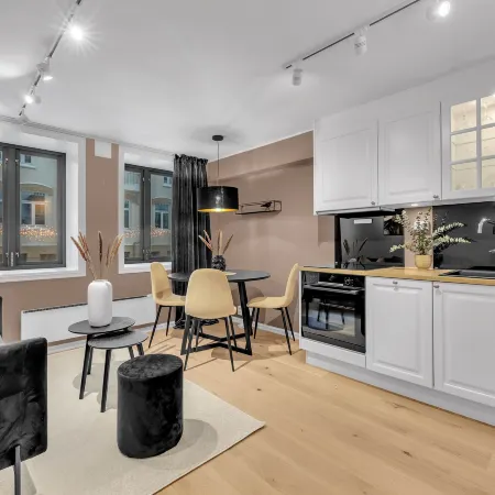 70 Degrees North City Apartments