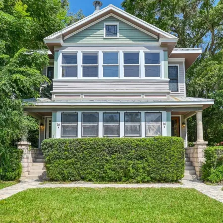 16 Saragossa Street A