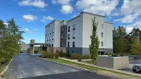 Spark by Hilton Erie Hotels in Summit Township
