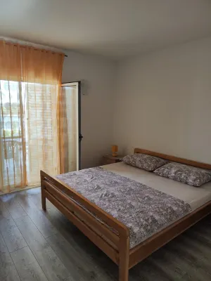 Holiday Home Maja Hotels in Drvenik Mali
