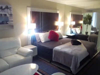 Your Stay in Surfers
