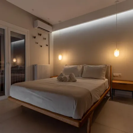 Sunny & Luxurious Penthouse with Terrace