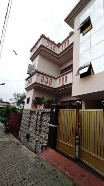 Taj Street Hostel