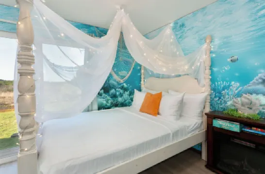 Breakwater Inn Hotel di 