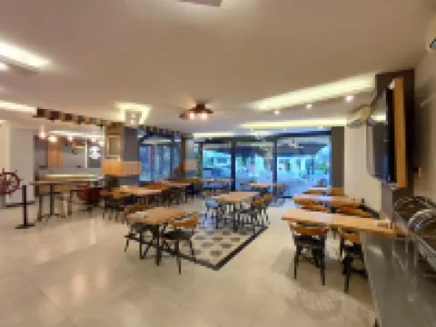 Del Puerto Hotel Hotels in Aliaga