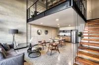 Downtown Loft by Uliv Hotels near Hong Kong Gentlemen’s Club