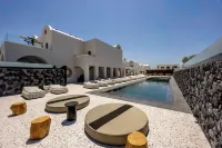 Santo Mangata Boutique Hotel - de playa