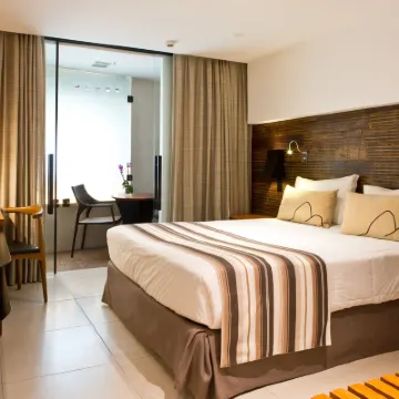 Ritz Leblon Hoteles cerca de Gávea