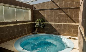 Avanti Hotel & Convention Center