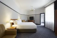 Brassey Hotel - Managed by Doma Hotels Hotels near Telopea Park