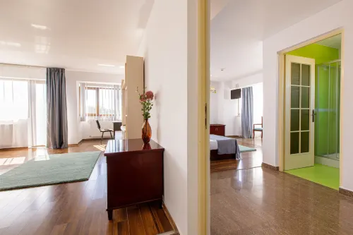 Lira Pacific Aparthotel - 3-Star