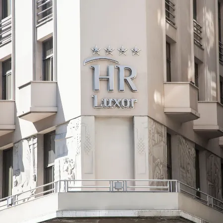HR Luxor Hotel Buenos Aires Отели рядом с достопримечательностью «Станция метро Catedral»