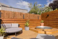 The Black Sheep Backpackers - spa