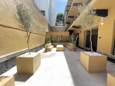 Colmena Hotel Cdmx Centro Hotels near Historic center of Mexico City