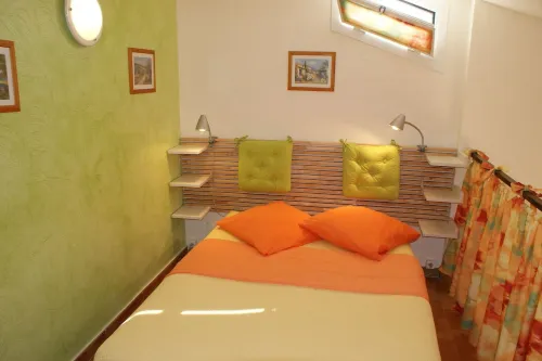 Pretty holiday home on the Giens peninsula, Var, Provencal decor