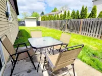 2 Bedroom Single Story Townhouse Hotels in Aloha
