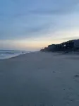 Deluxe 1 Br Ocean Front , King Bed, Elevator, Pool,   Linens & Screened Porch - วิลล่า