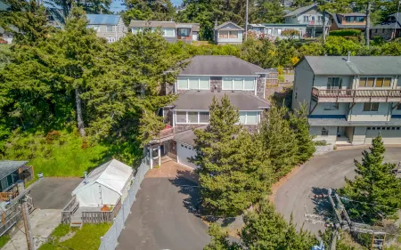 Sand and Sea Beach House