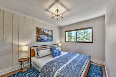 Cold Creek Retreat - Sauna, Foosball, Pets, Hiking Trails