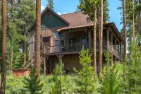 Luxury Getaway in Winter Park/Fraser Hotels near Main Street