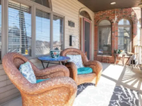 Comfortable & Spacious Luxury Home w/ Chef’s Kitchen only 15 mins to Boston Hoteles en Everett