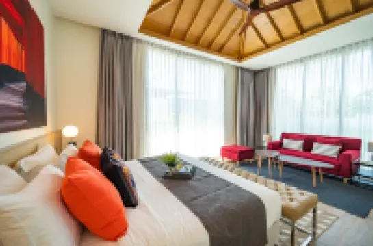 117 Teak 5 Bed Luxurious Pool Villa, Bangtao Beach