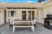 Private Lagoon Pool and Game Room Retreat - Gorgeous Oasis