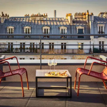 Novotel Paris 20 Belleville Hotels near ESCP Europe